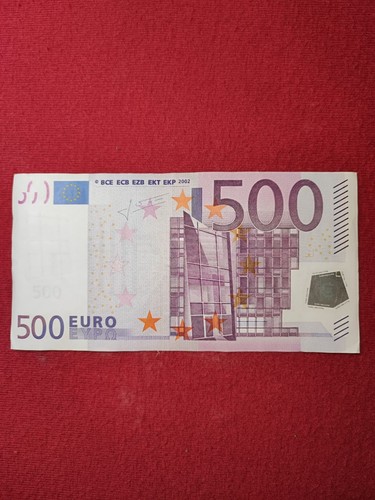 Banconota 500 euro in - euro,